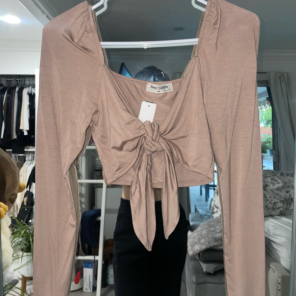 tie too long sleeve